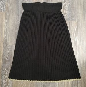 Vintage Black Pleated Sweater Knit Midi Skirt Late 70s ILGWU size 8 EUC